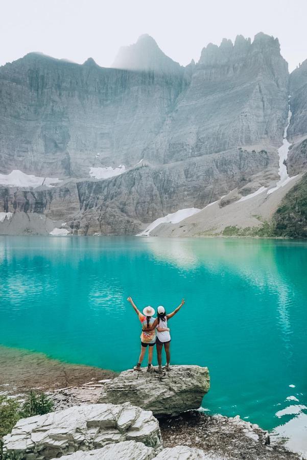 Wander Camp Glacier Hotel Coram Buitenkant foto